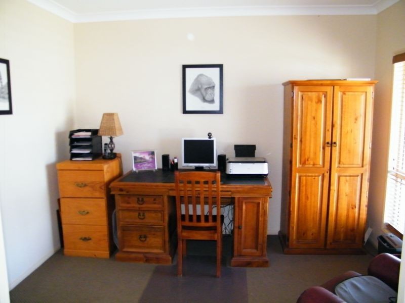 41 Stephenson Crescent, Kensington Grove QLD 4341