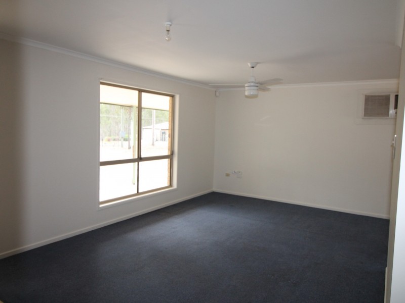 33 Harvey Road, Forest Hill QLD 4342