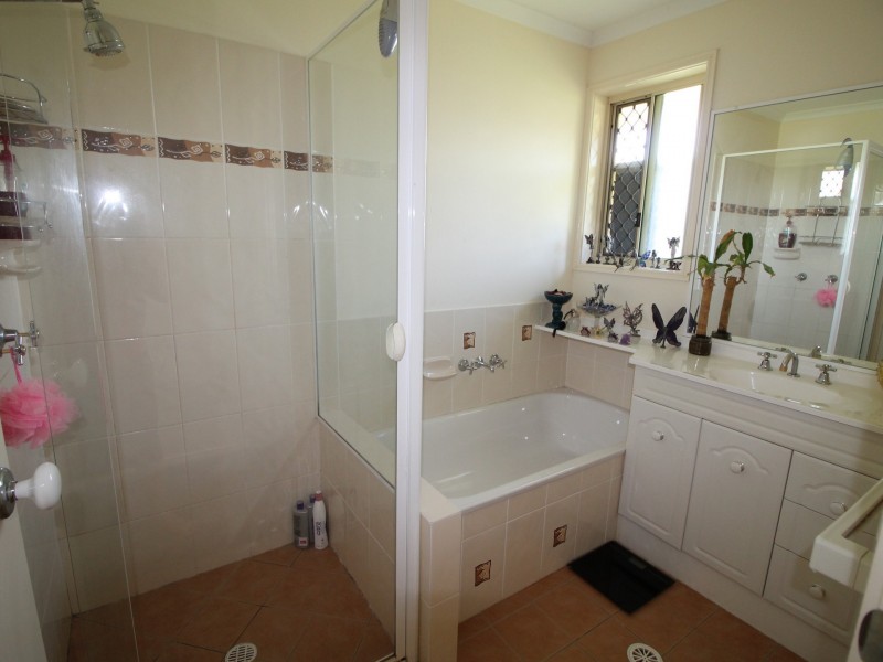 18 Sandalwood Drive, Brightview QLD 4311