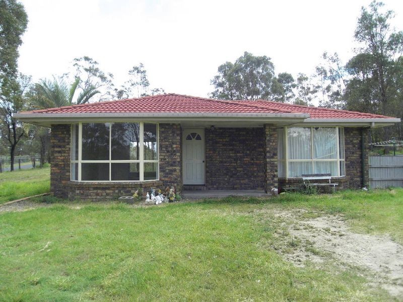 38 Gutt Road, Regency Downs QLD 4341