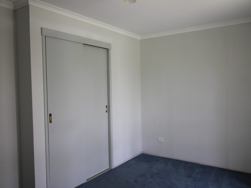 18 Johnson Drive, Lockrose QLD 4342