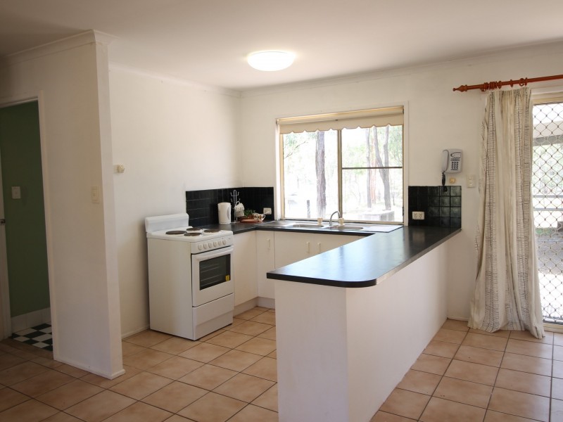 10 Richwood Court, Kensington Grove QLD 4341