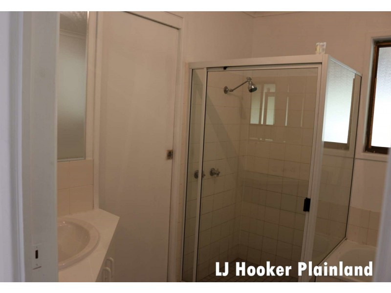 2 Rosella Avenue, Regency Downs QLD 4341