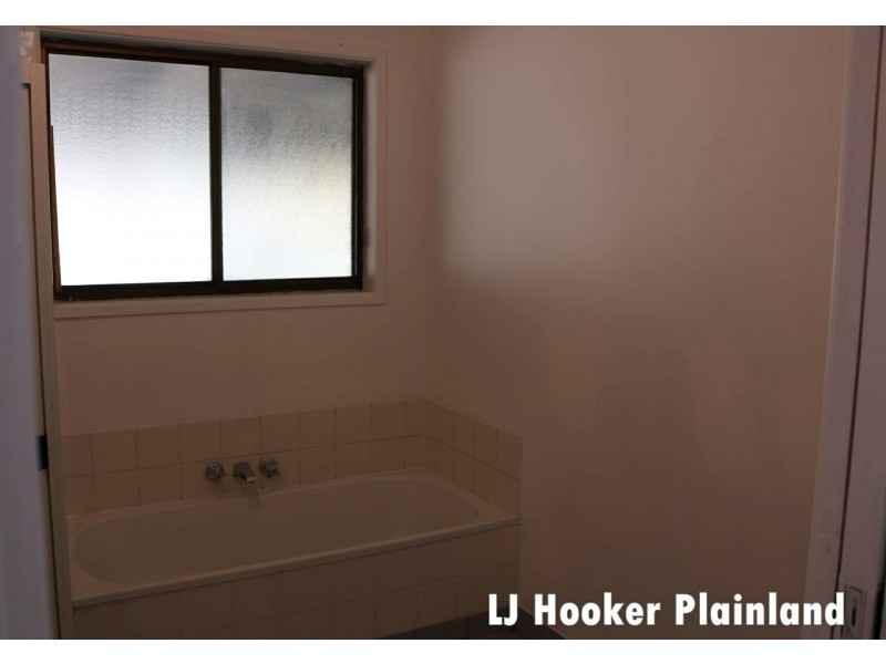 2 Rosella Avenue, Regency Downs QLD 4341