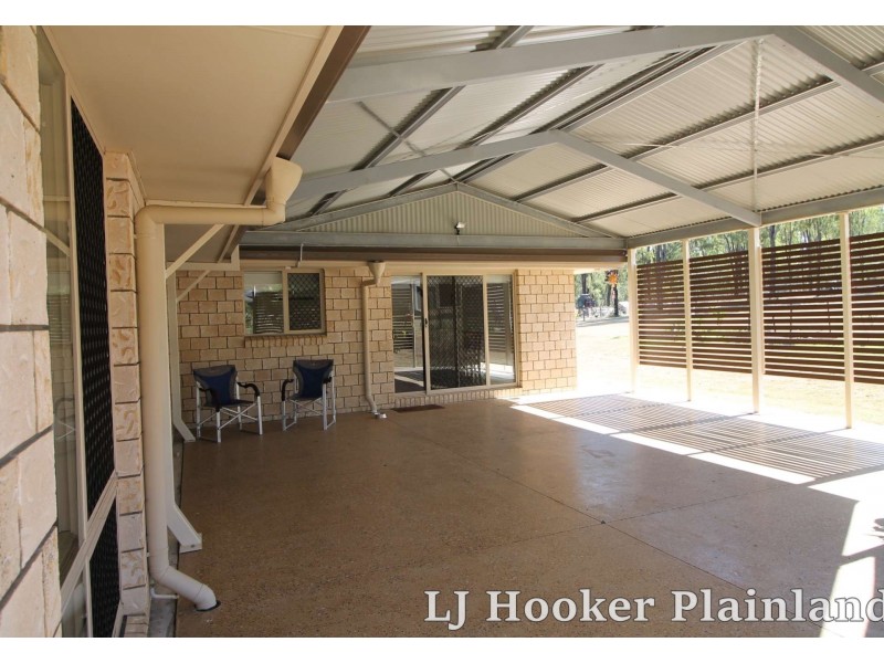 23 Stephenson Cres, Kensington Grove QLD 4341