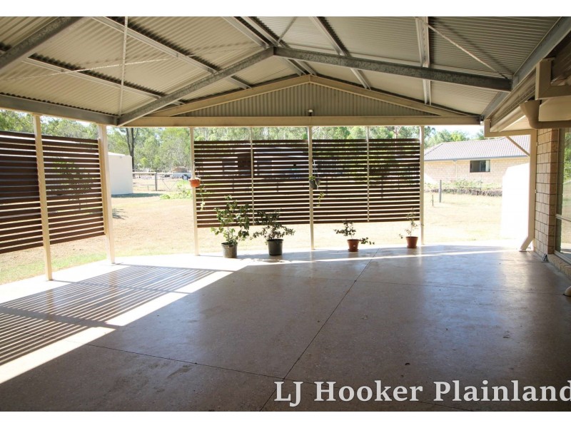 23 Stephenson Cres, Kensington Grove QLD 4341
