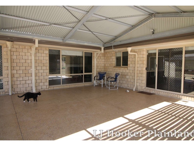 23 Stephenson Cres, Kensington Grove QLD 4341