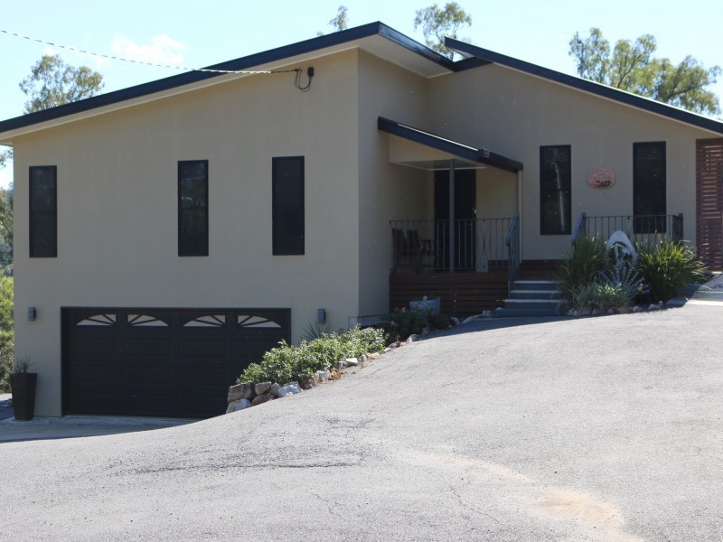 3 Howard Court, Plainland QLD 4341