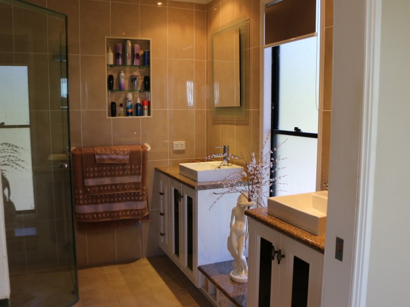 3 Howard Court, Plainland QLD 4341