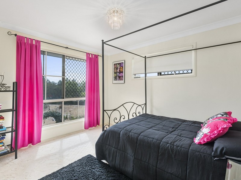 70 LAKES DRIVE, Laidley Heights QLD 4341