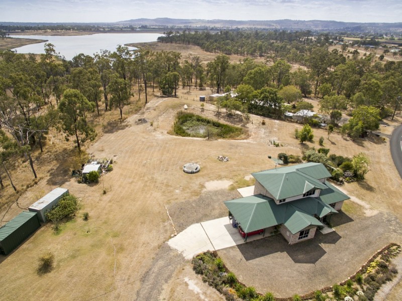 70 LAKES DRIVE, Laidley Heights QLD 4341
