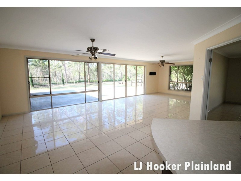 22 Waddington Parade, Plainland QLD 4341
