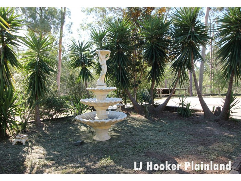 22 Waddington Parade, Plainland QLD 4341