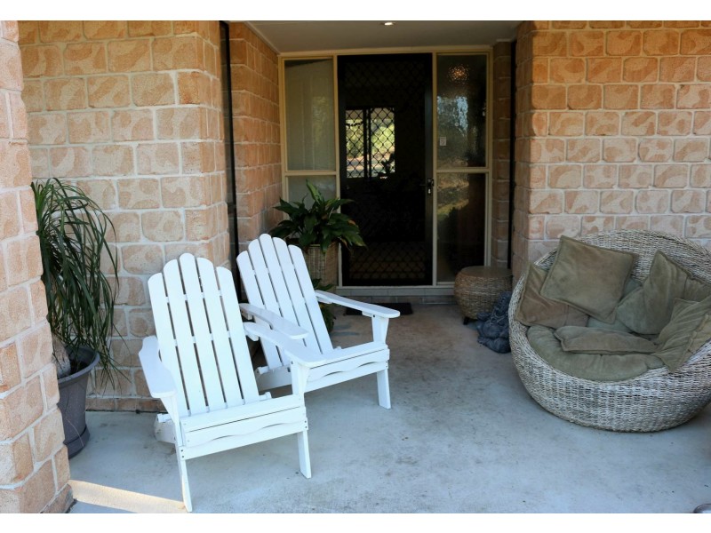 27 Andrews Court, Regency Downs QLD 4341