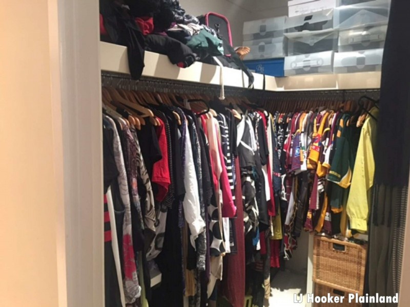 27 Andrews Court, Regency Downs QLD 4341