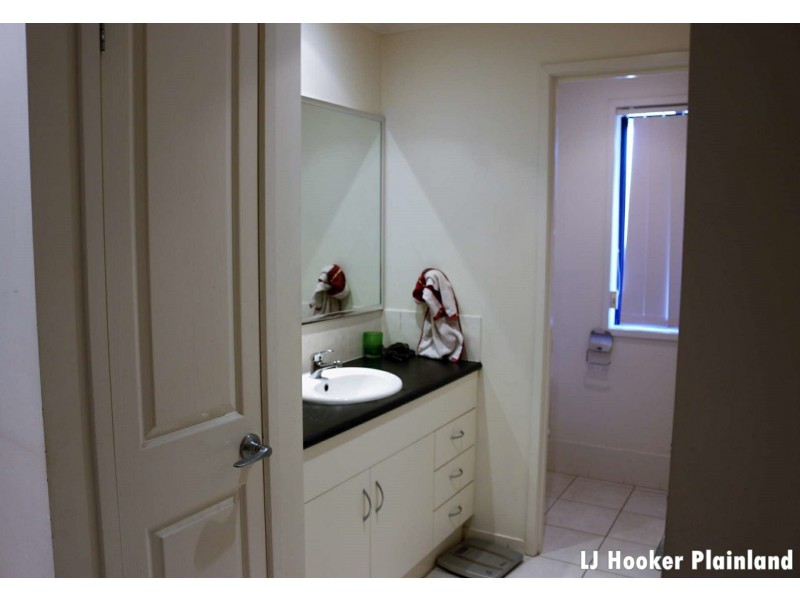 27 Andrews Court, Regency Downs QLD 4341