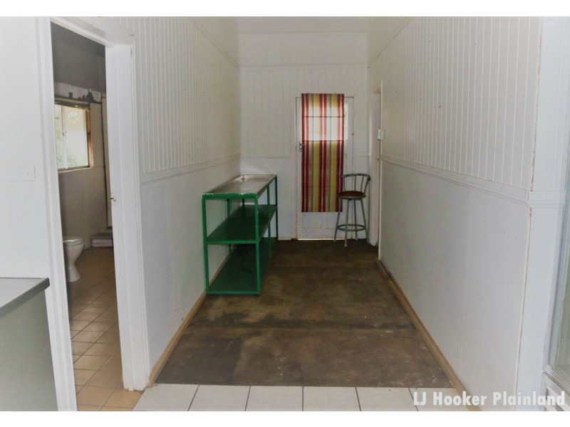 6 William Street, Grantham QLD 4347