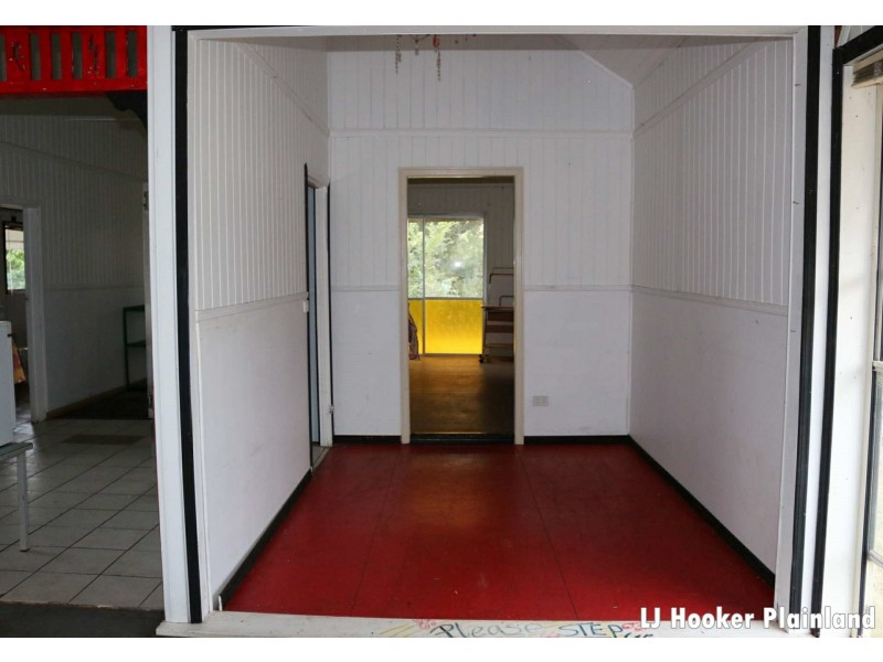 6 William Street, Grantham QLD 4347