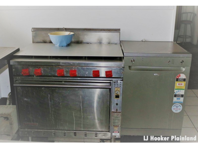 6 William Street, Grantham QLD 4347