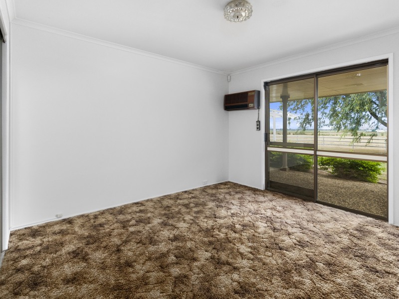 5 Zernike Rd, Lockrose QLD 4342