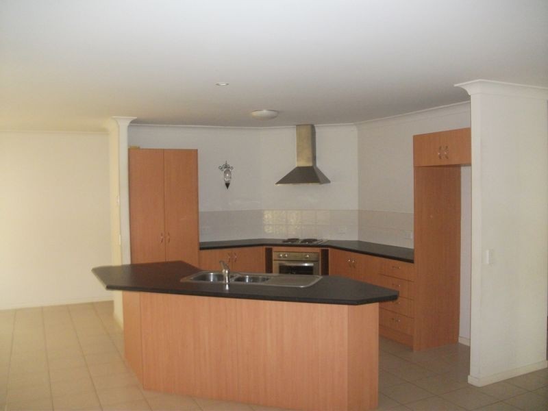 40 Bentley Drive, Regency Downs QLD 4341