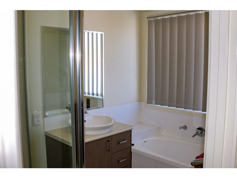 121 Douglas Mcinnes drive, Laidley QLD 4341