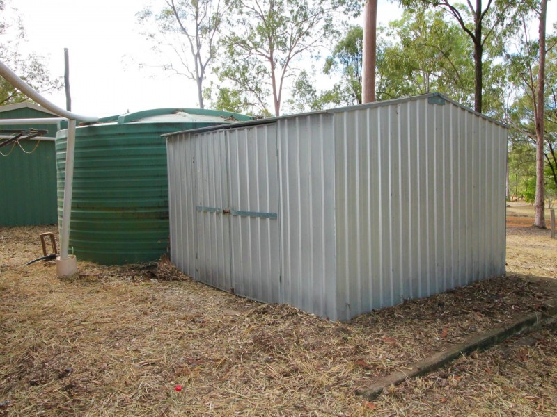 4 Richwood Ct, Kensington Grove QLD 4341