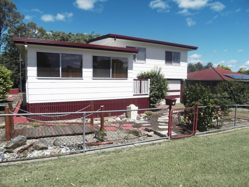 7 Douglas Avenue, Laidley QLD 4341