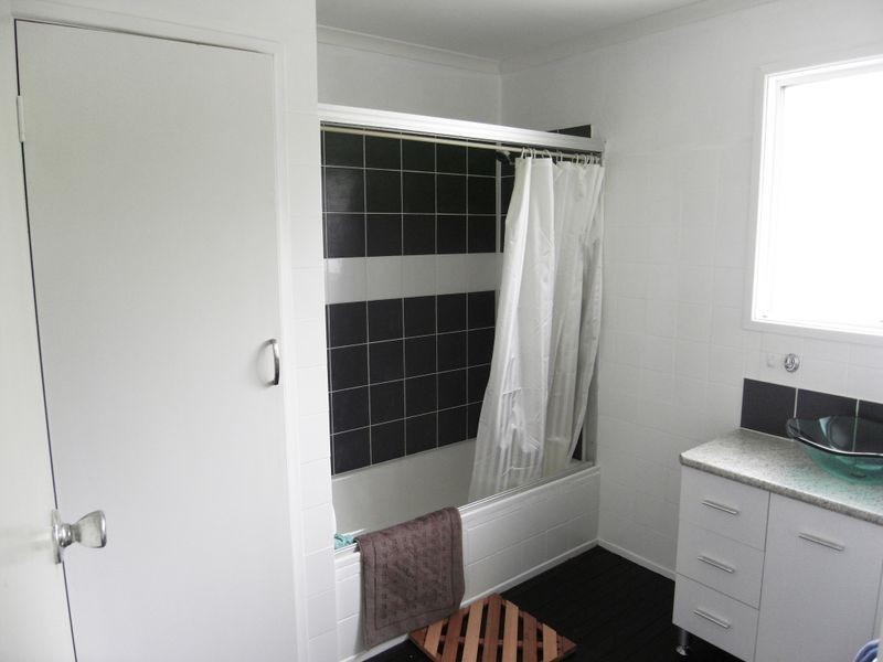 7 Douglas Avenue, Laidley QLD 4341