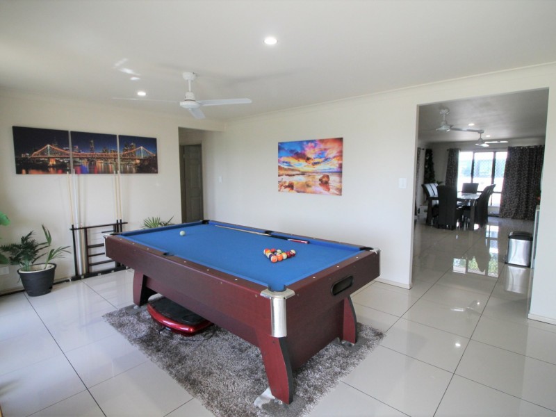 135 Lakes Dr, Laidley Heights QLD 4341