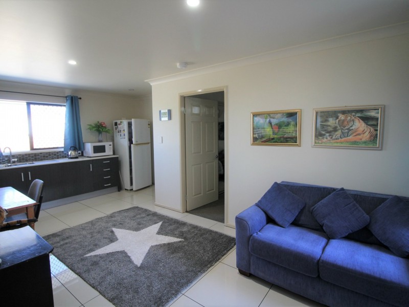 135 Lakes Dr, Laidley Heights QLD 4341