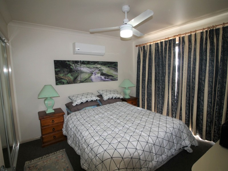 135 Lakes Dr, Laidley Heights QLD 4341