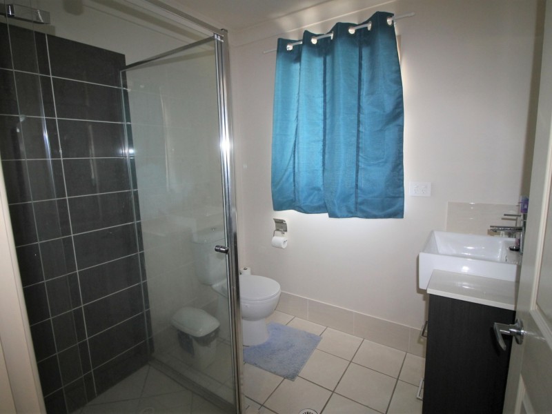 135 Lakes Dr, Laidley Heights QLD 4341