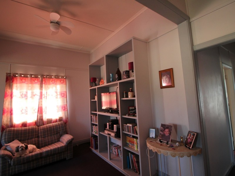 111 Ipswich St, Grandchester QLD 4340