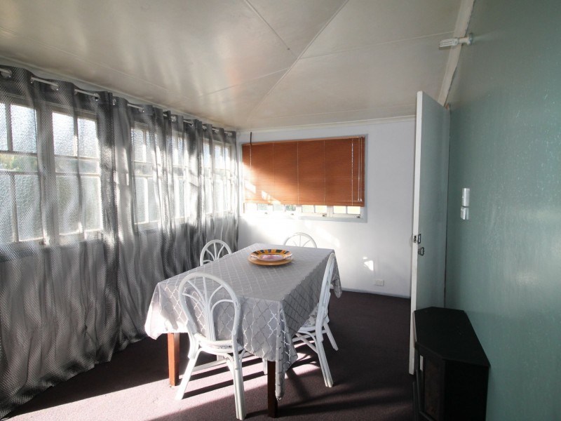 111 Ipswich St, Grandchester QLD 4340