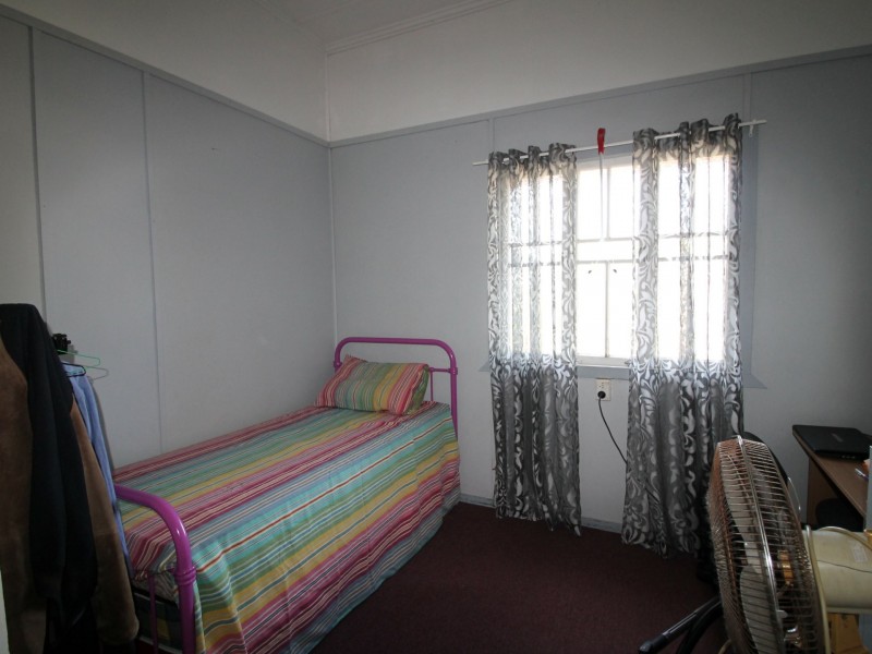 111 Ipswich St, Grandchester QLD 4340