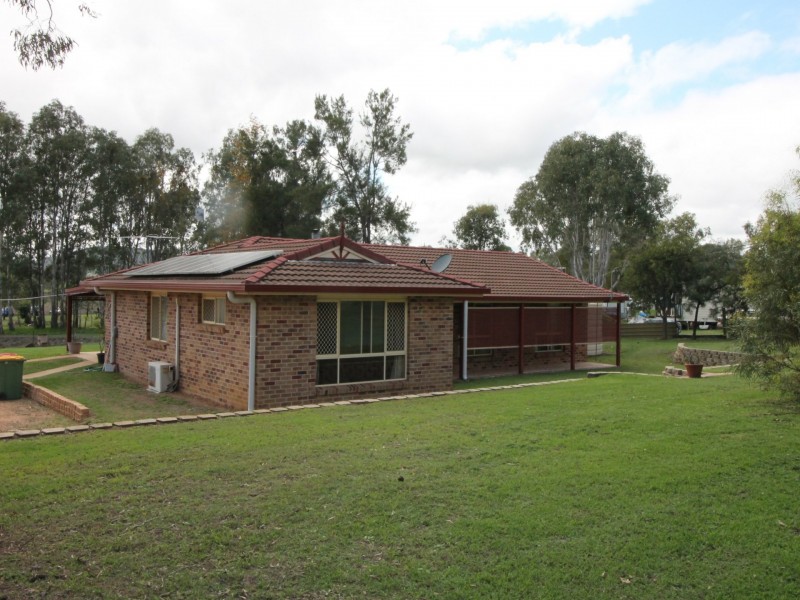 25 Walnut Drive, Brightview QLD 4311