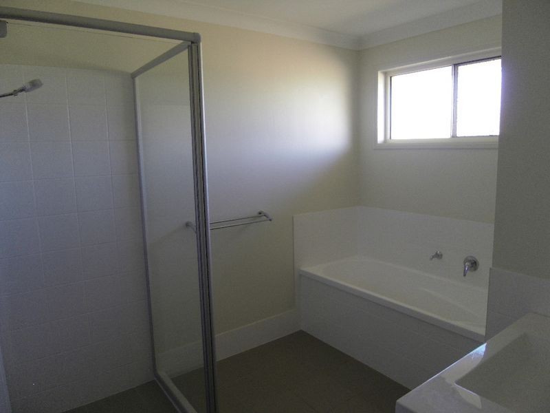 101 Douglas McInnes Drive, Laidley QLD 4341