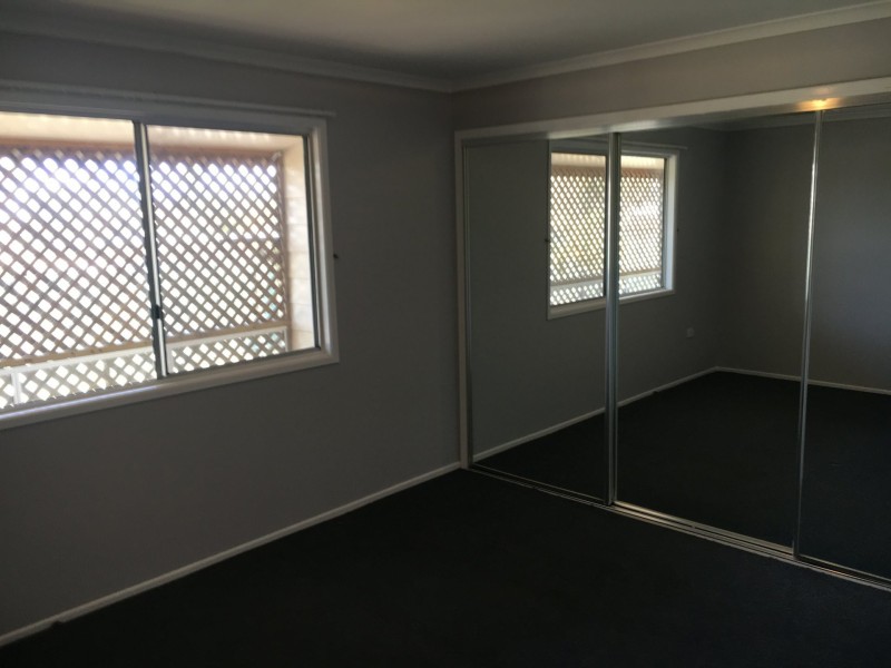 33 William St, Forest Hill QLD 4342