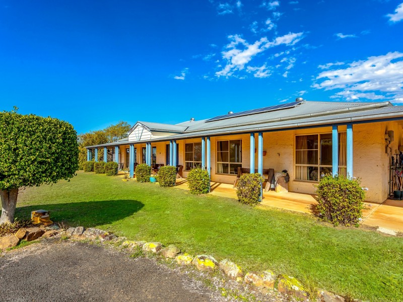 16 Weier Rd, Plainland QLD 4341