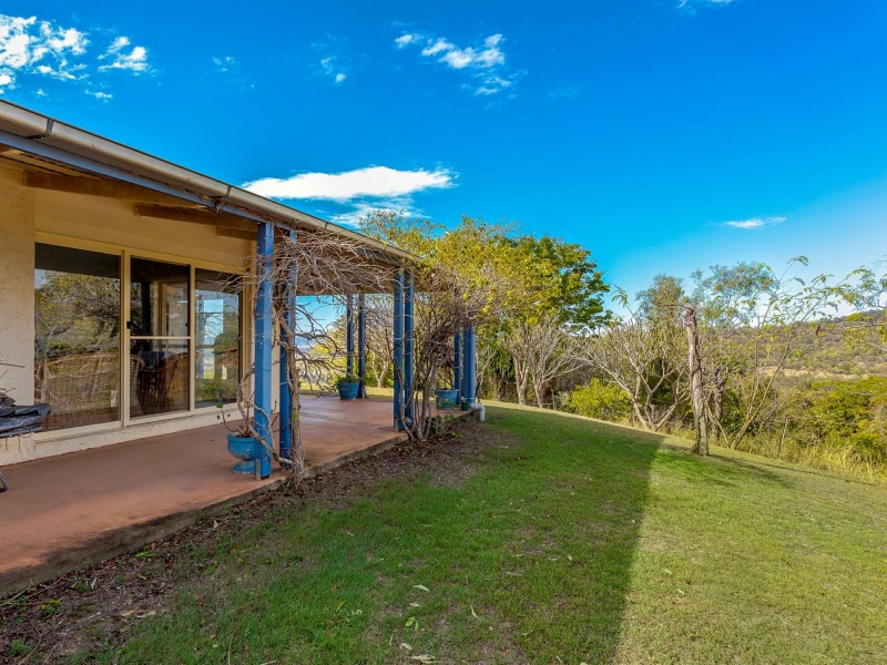 16 Weier Rd, Plainland QLD 4341