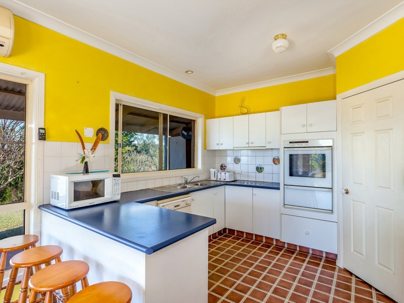 16 Weier Rd, Plainland QLD 4341