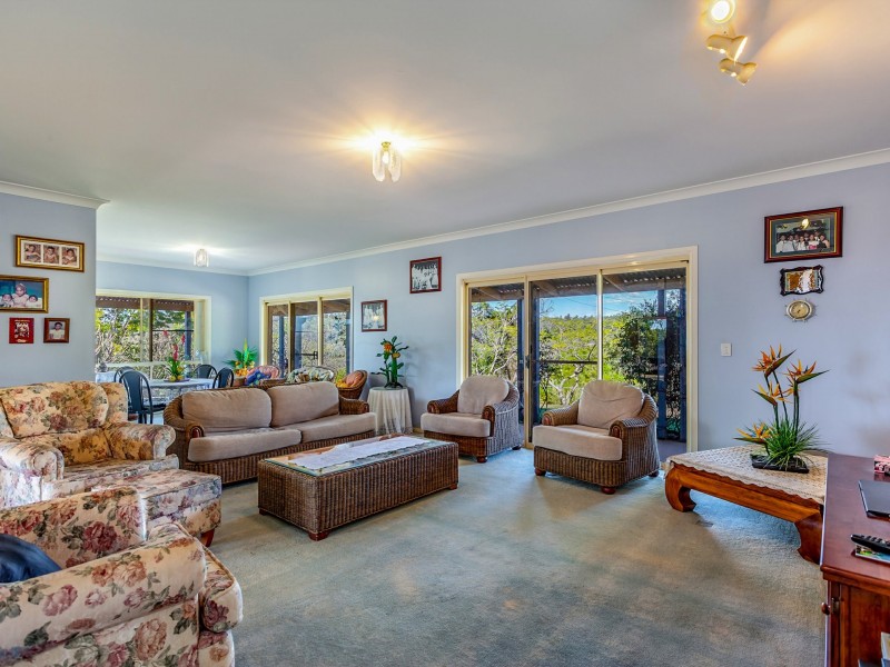 16 Weier Rd, Plainland QLD 4341