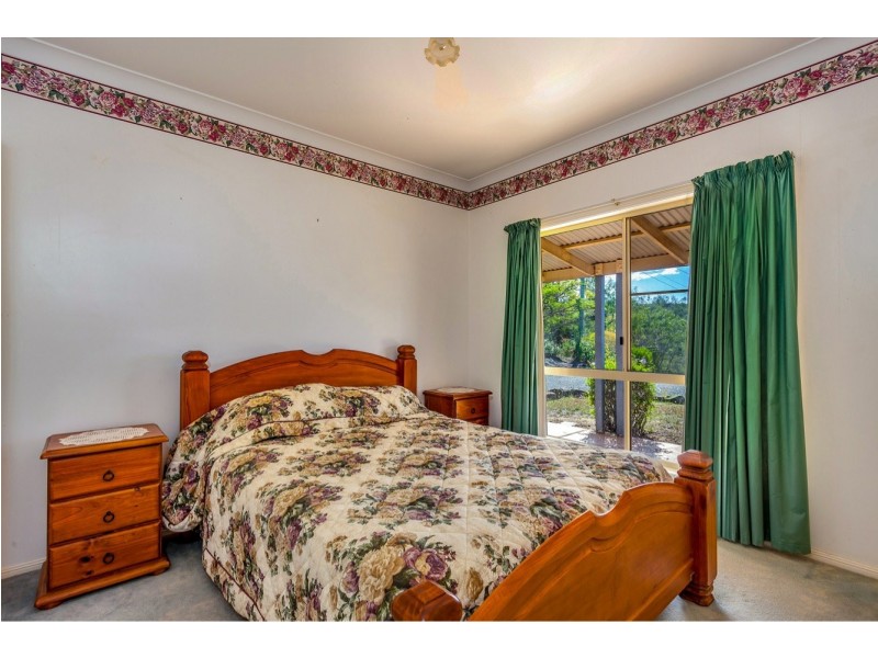 16 Weier Rd, Plainland QLD 4341