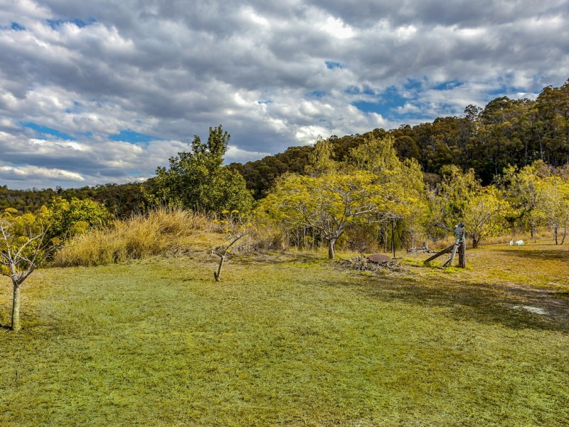 16 Weier Rd, Plainland QLD 4341