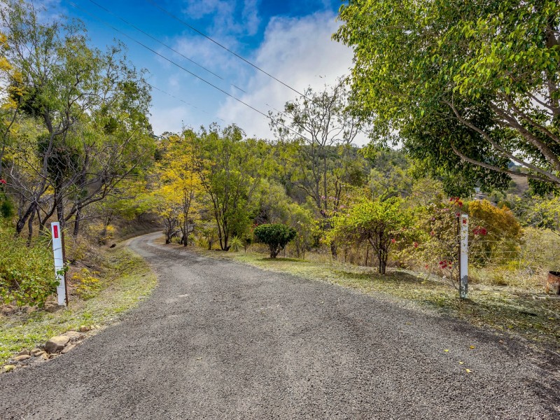 16 Weier Rd, Plainland QLD 4341
