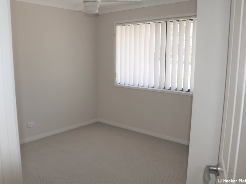 27 Andrews Court, Regency Downs QLD 4341