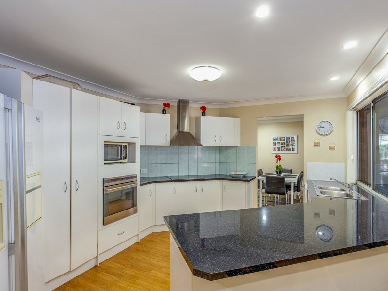 75 Walnut Dr, Brightview QLD 4311