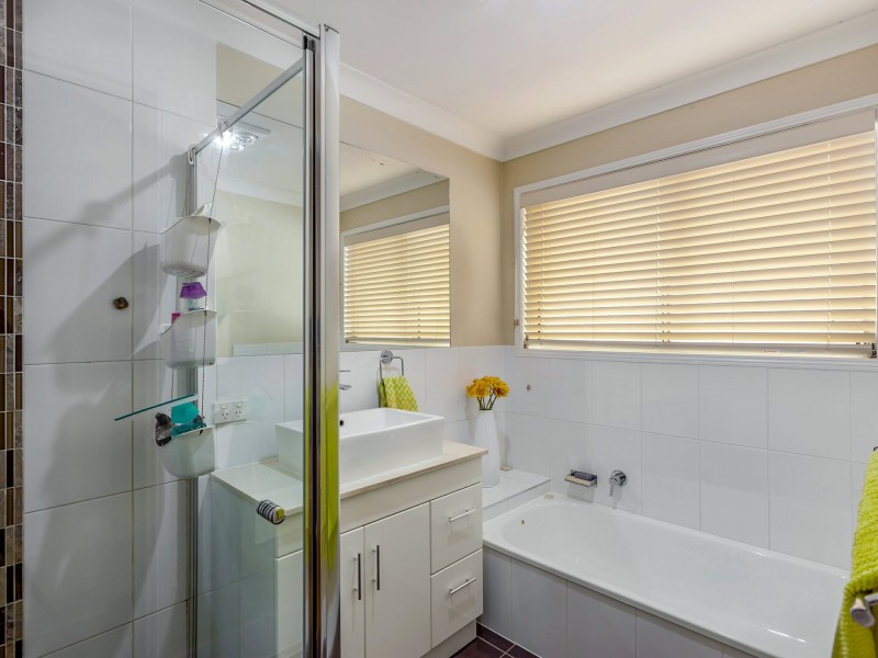 75 Walnut Dr, Brightview QLD 4311