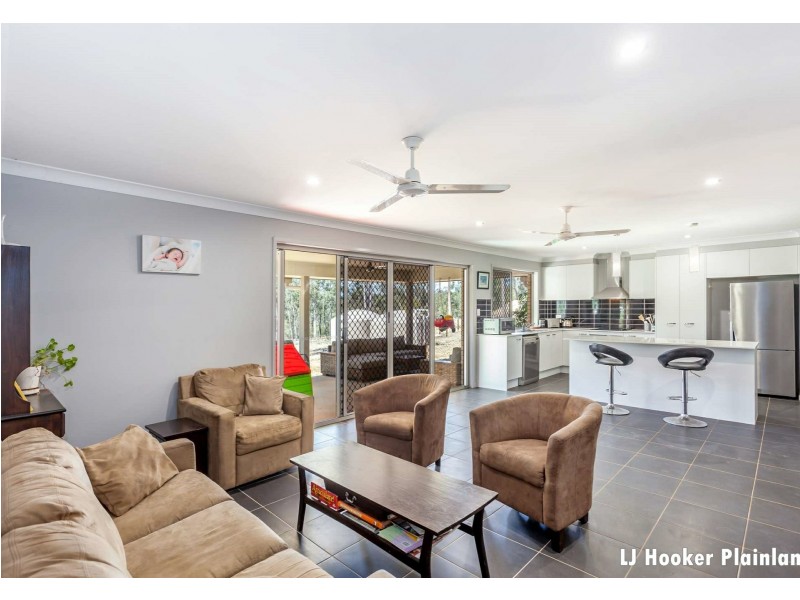 123 Peta Drive, Woodlands QLD 4343